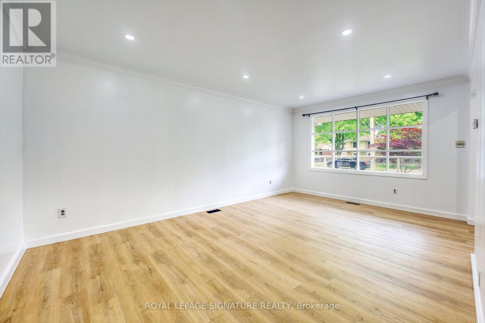685 AMESBURY COURT - 5