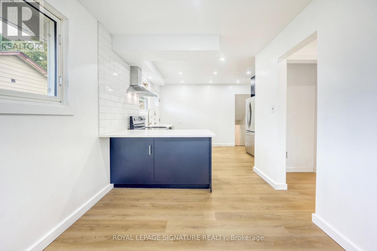 685 AMESBURY COURT - 8