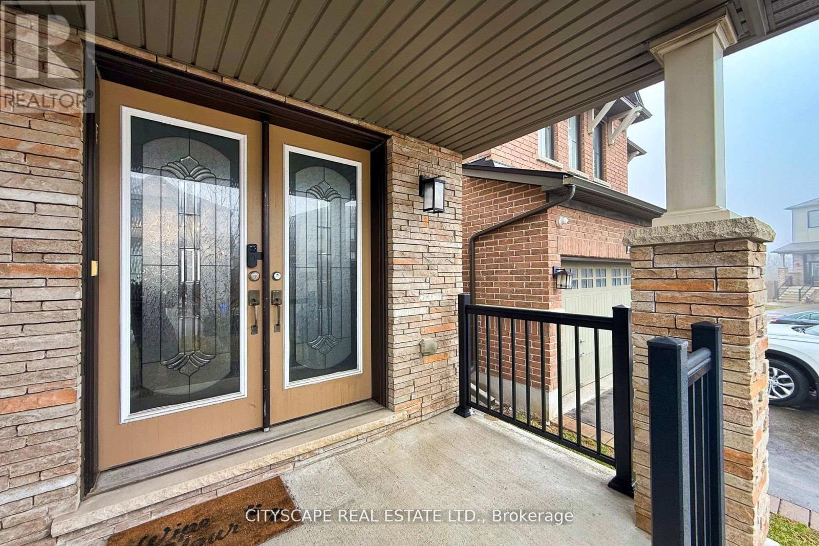 121 CRAFTER CRESCENT - 3