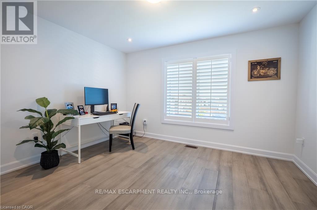 38 RIESLING STREET - 18