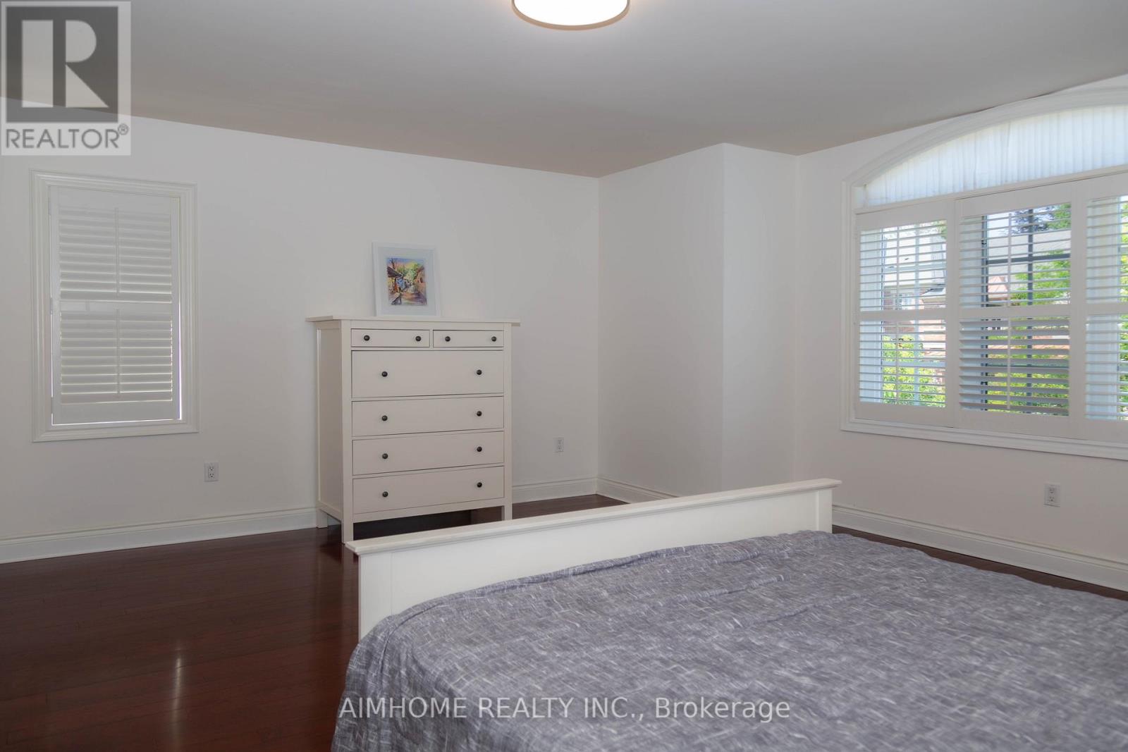 61 WESTBURY COURT - 22