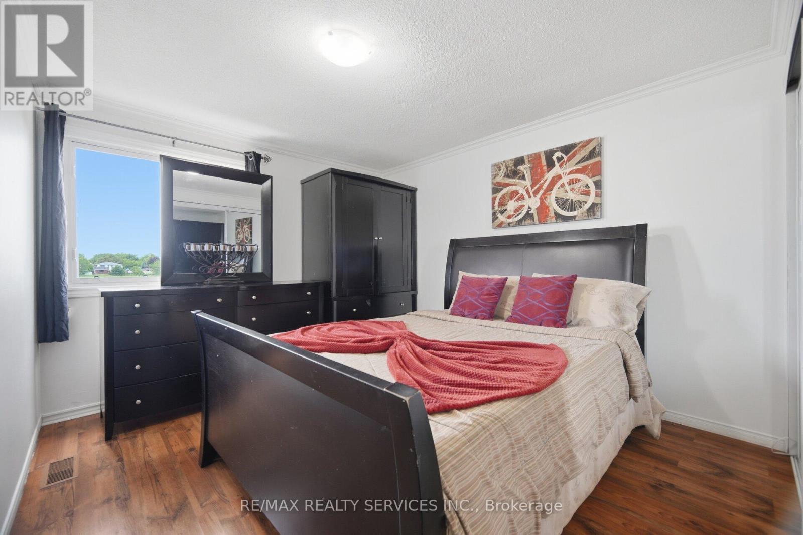18 GOLD PINE COURT - 23