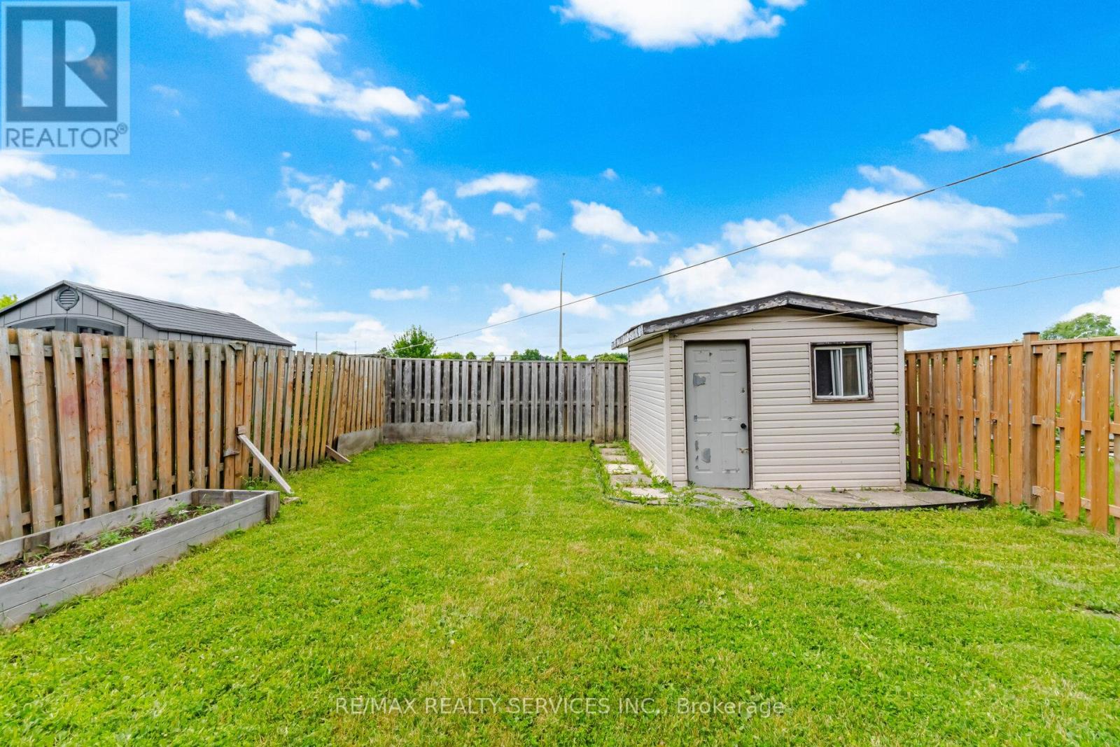 18 GOLD PINE COURT - 40