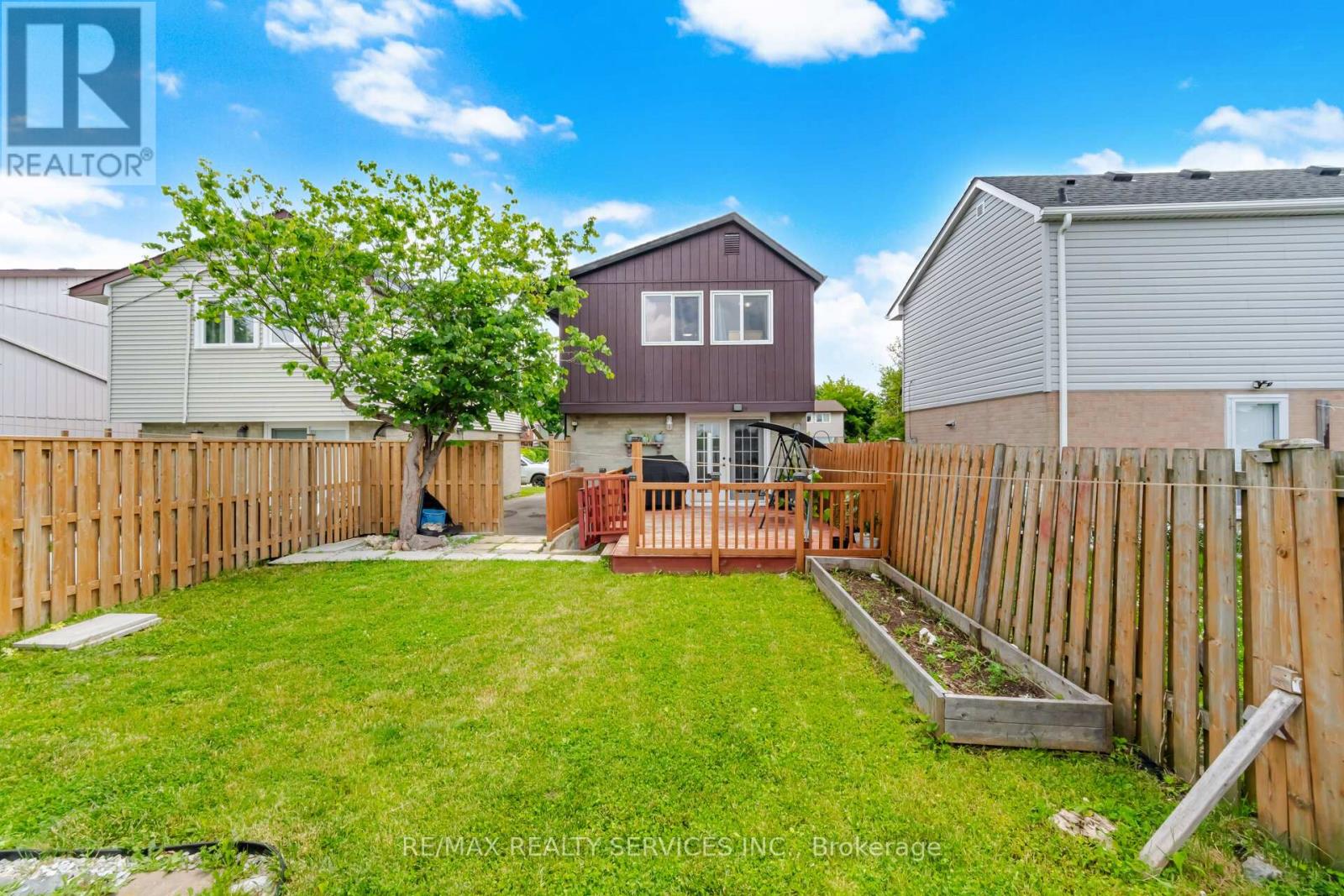 18 GOLD PINE COURT - 42
