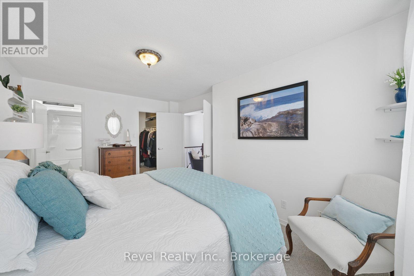 284 VICTORIA AVENUE N - Image 32