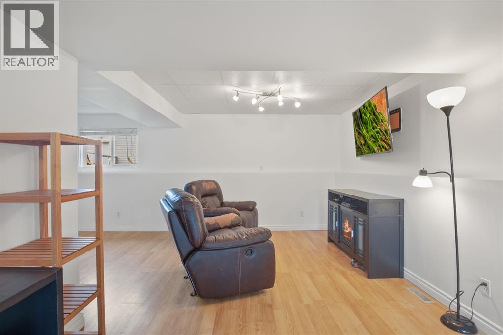 32 Kendrew Drive — photo 13