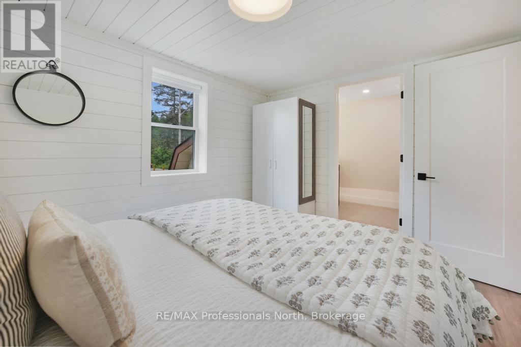 9 LAKE AVENUE - Image 23