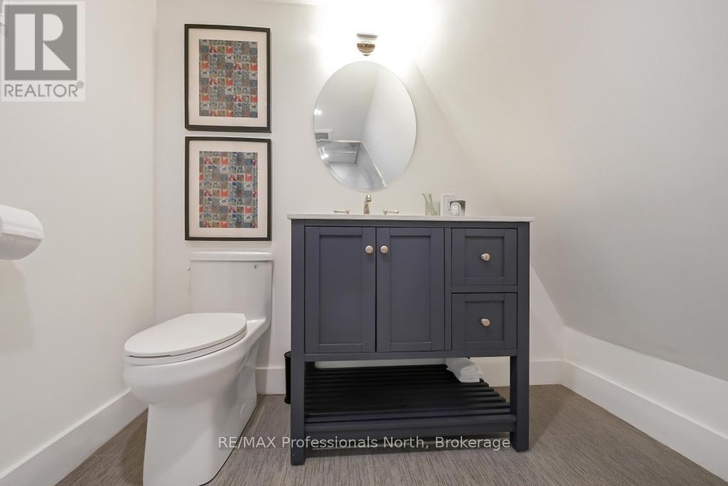 9 LAKE AVENUE - Image 24