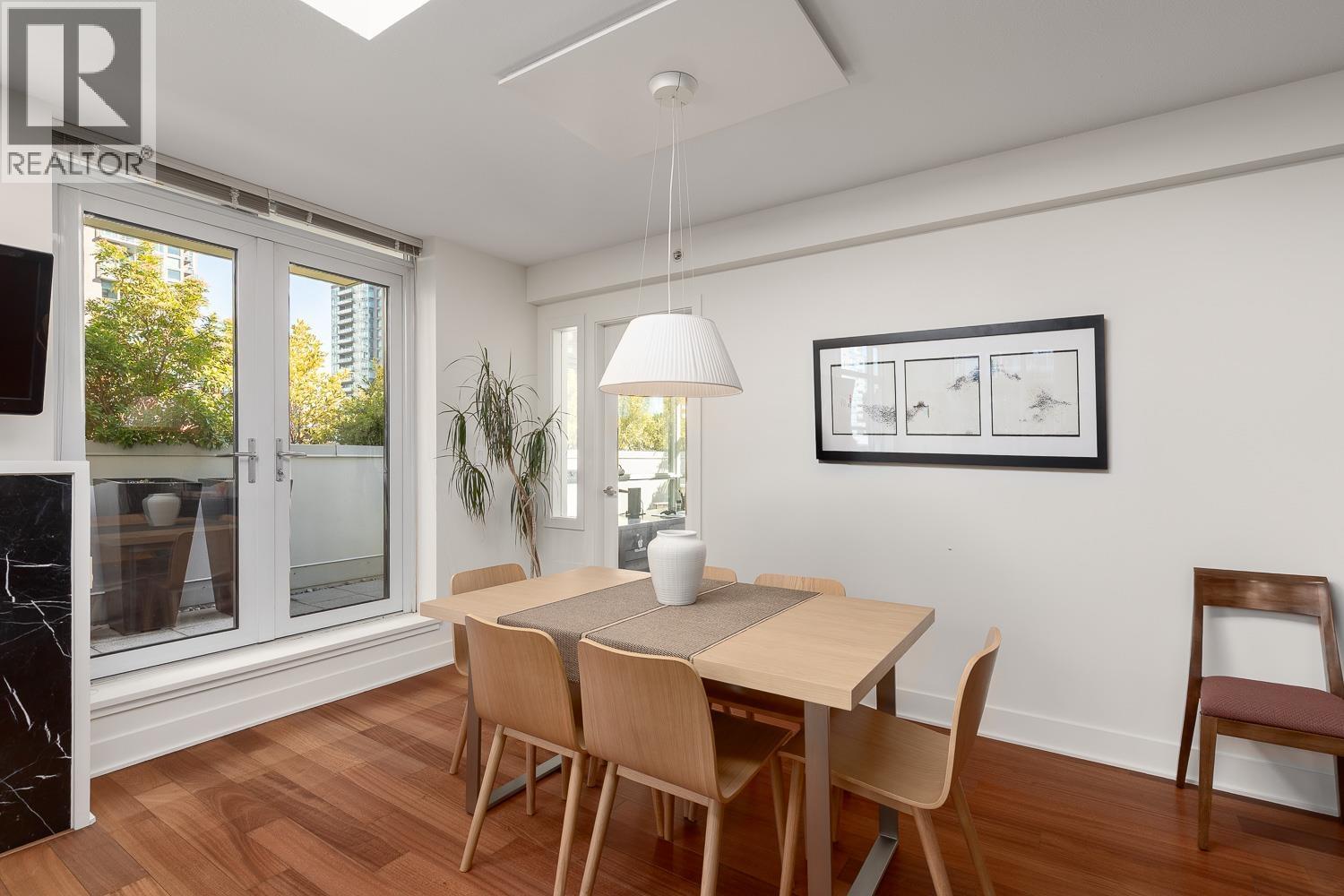 2 Bed, 2 Bath House for Sale in Vancouver – PH803 988 RICHARDS STREET, Vancouver – MLS# R3141839 - Image 6
