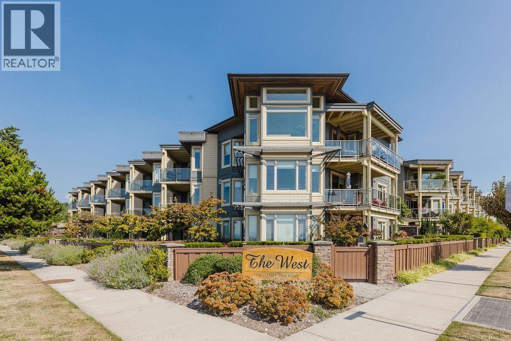 241 5160 DAVIS BAY ROAD, Sechelt