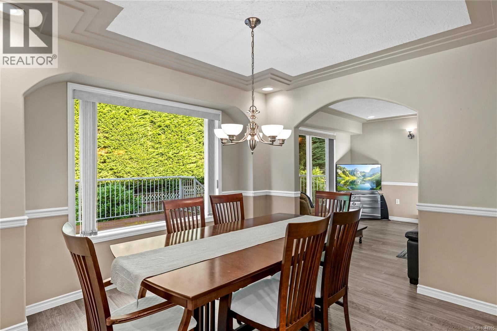 5857 Quarry Cres - 13