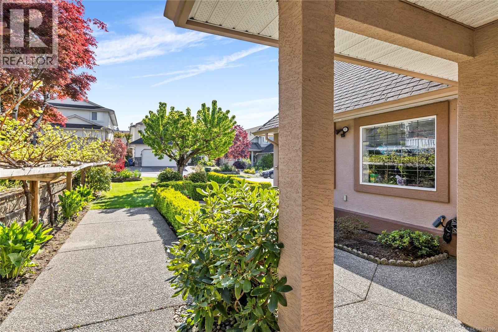 5857 Quarry Cres - 39