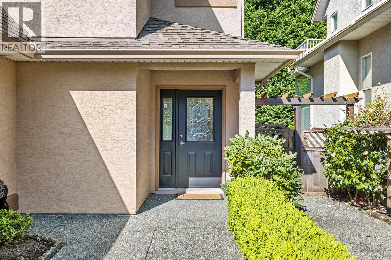5857 Quarry Cres - 4
