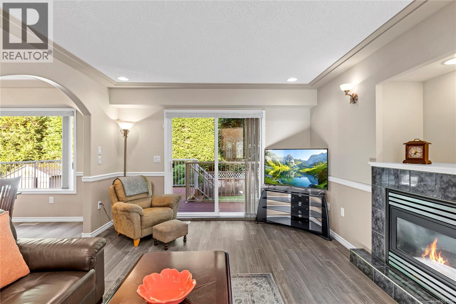 5857 Quarry Cres - 7