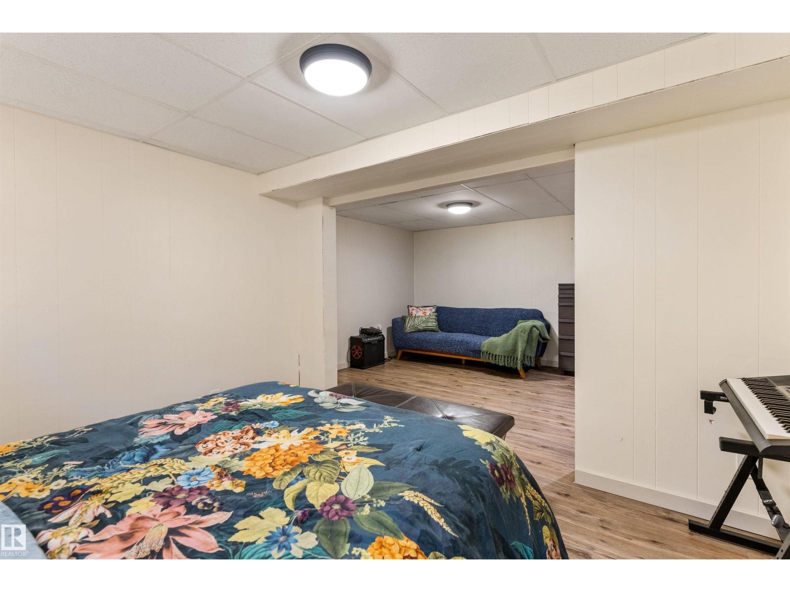 23 GLENHAVEN CR - 32