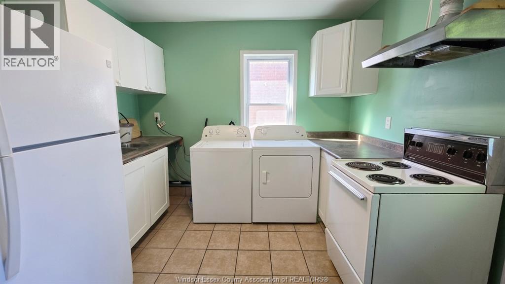 721-723 CAMPBELL AVENUE - 19