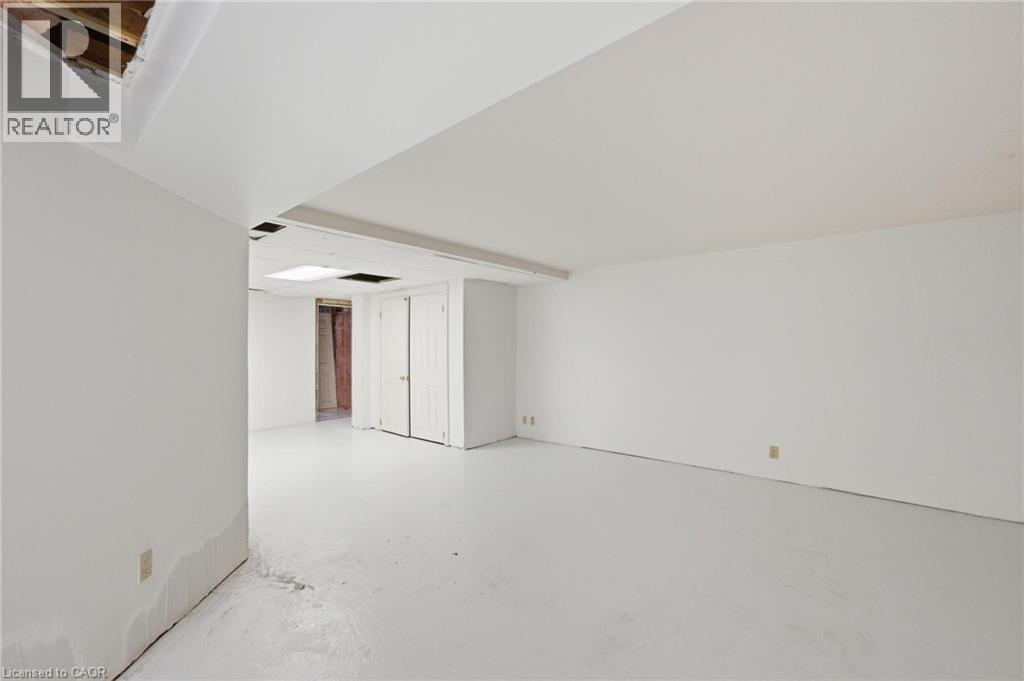 16 CARRINGTON Court - 21