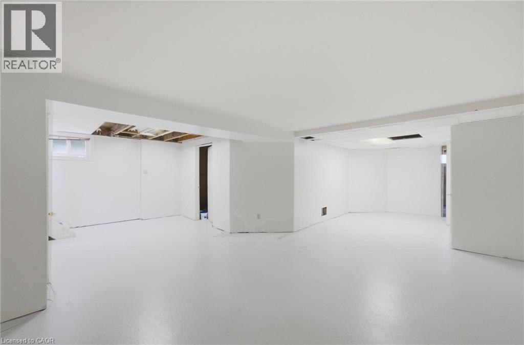 16 CARRINGTON Court - 22