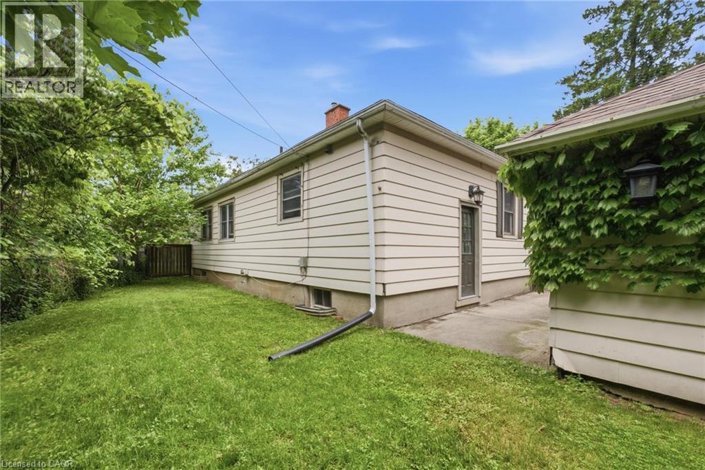 16 CARRINGTON Court - 26