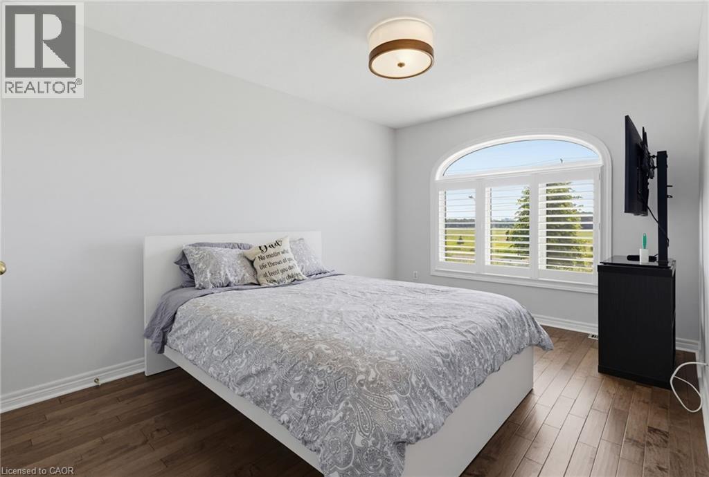 2092 ENGLISH Crescent - 17