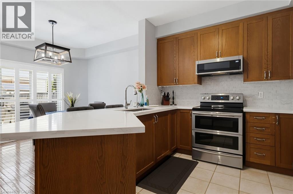 2092 ENGLISH Crescent - 7