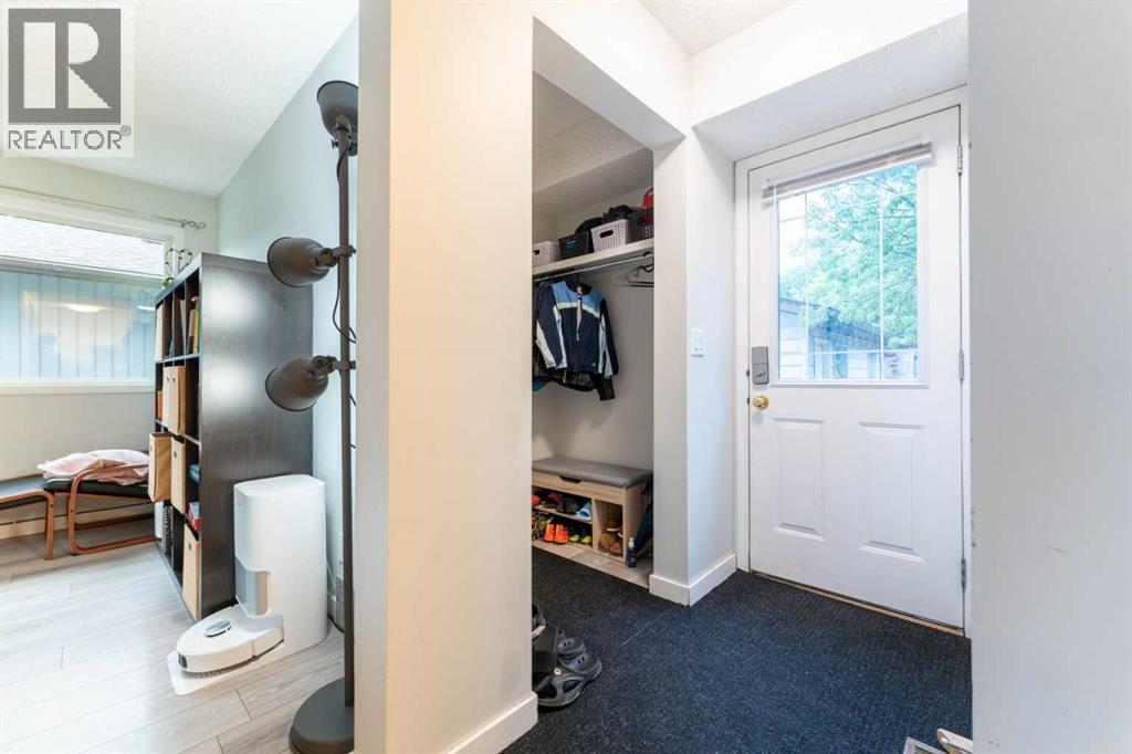 332 Deer Run Crescent SE - 19