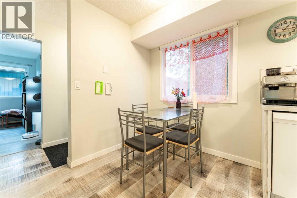 332 Deer Run Crescent SE - 12