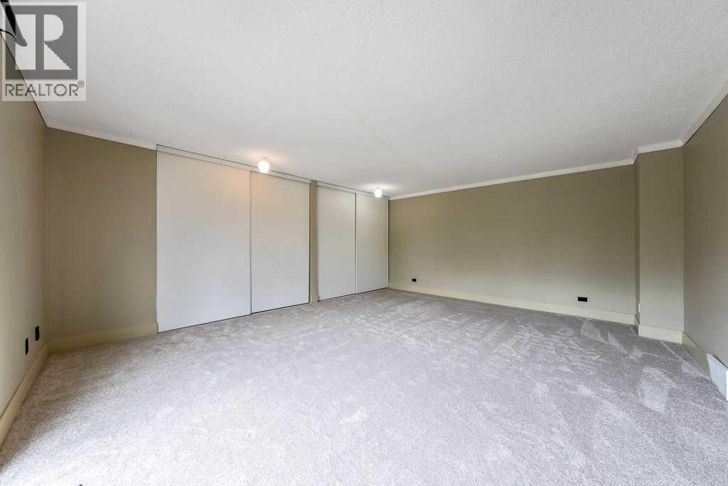 #12 2204 Paliswood Road SW - 21