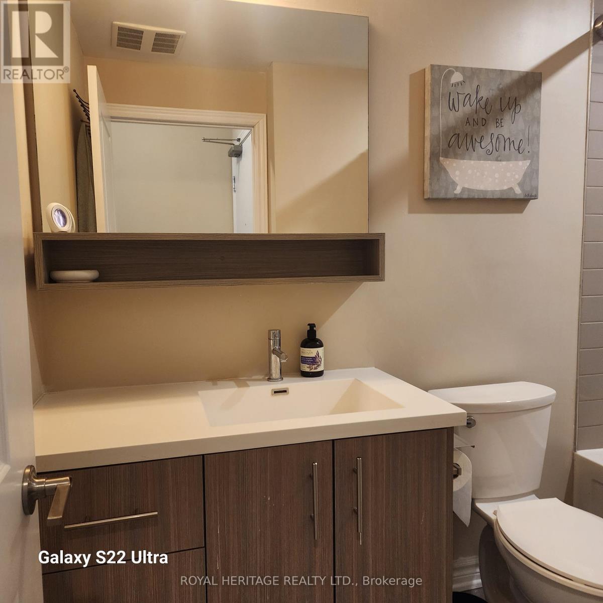 #513 10 ESPLANADE LANE - 12