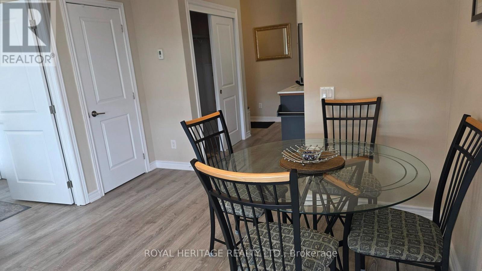 #513 10 ESPLANADE LANE - 25
