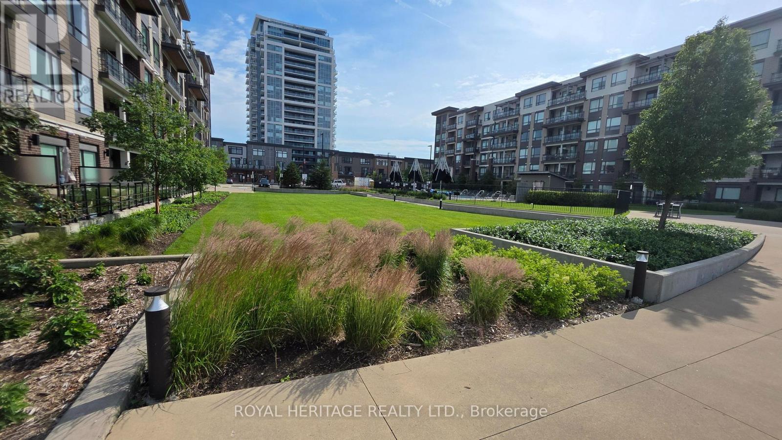 #513 10 ESPLANADE LANE - 37