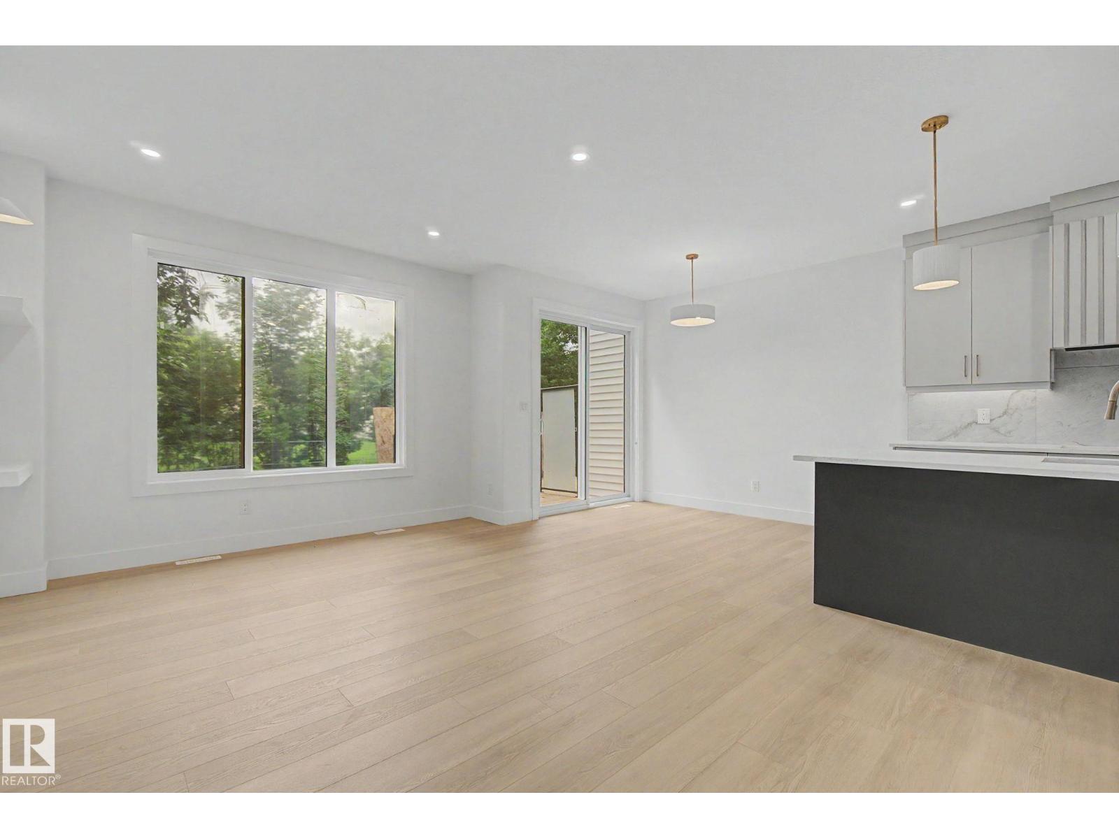 10617 60A AV NW - 16