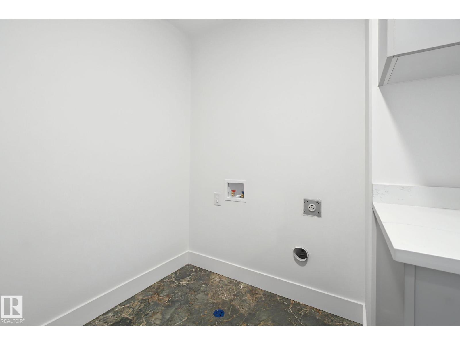 10617 60A AV NW - 36