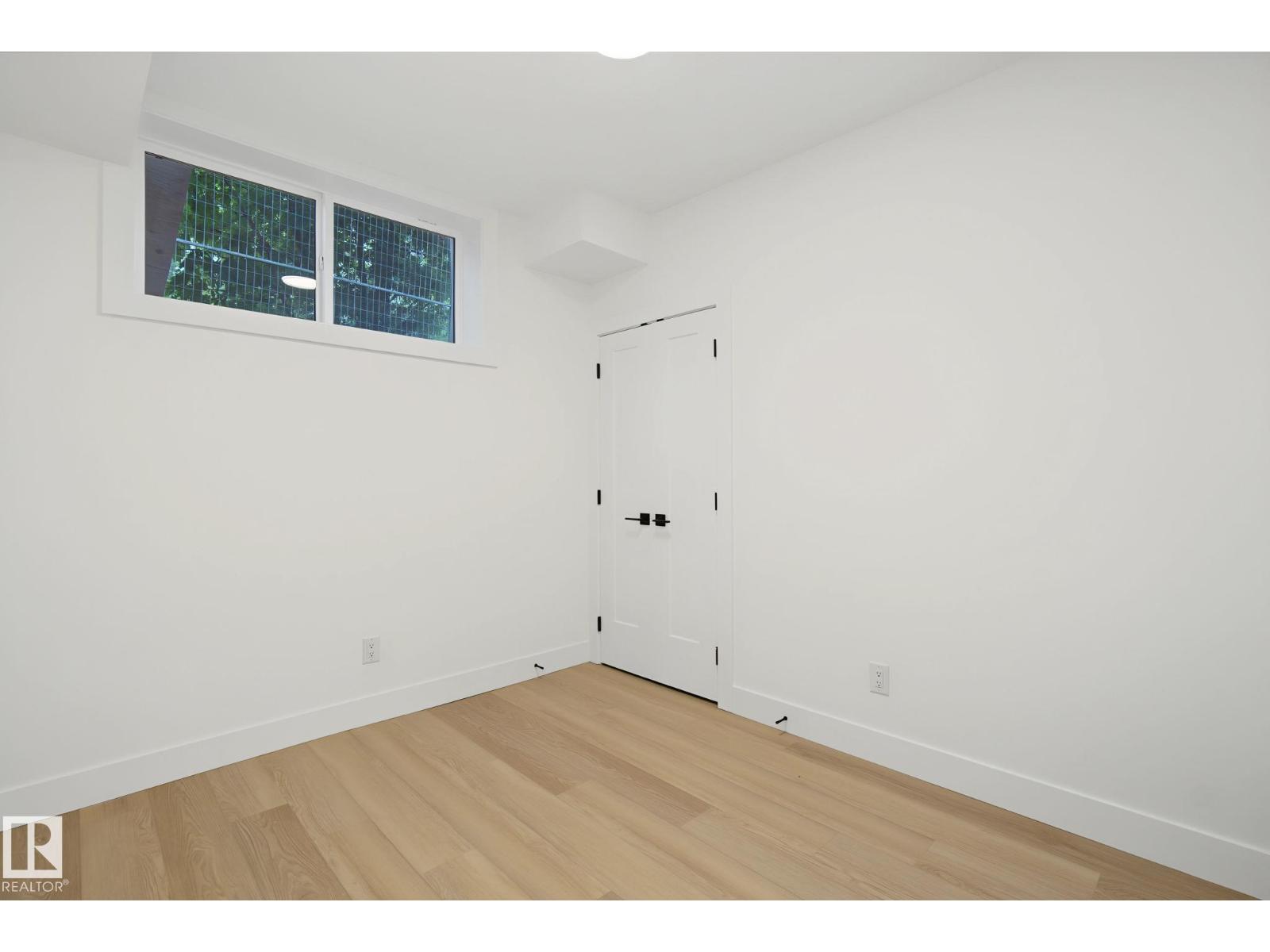 10617 60A AV NW - 56