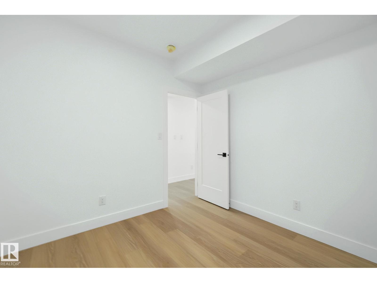 10617 60A AV NW - 58