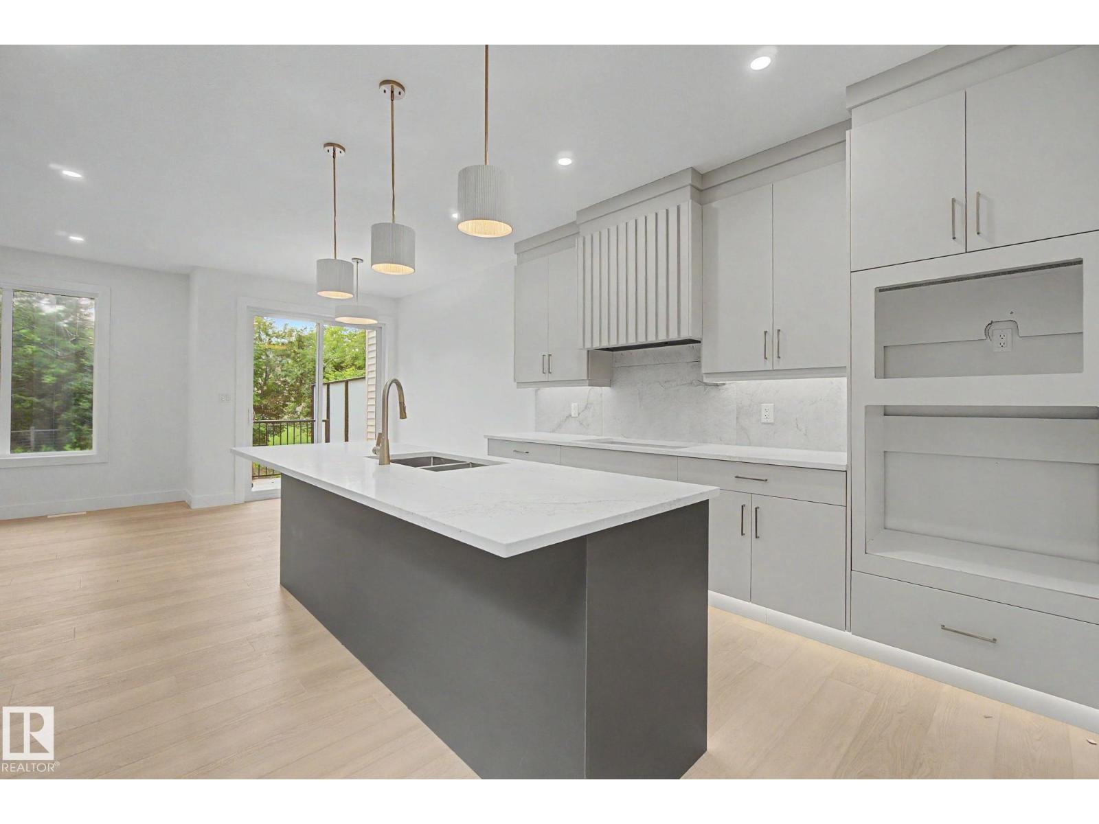 10617 60A AV NW - 6