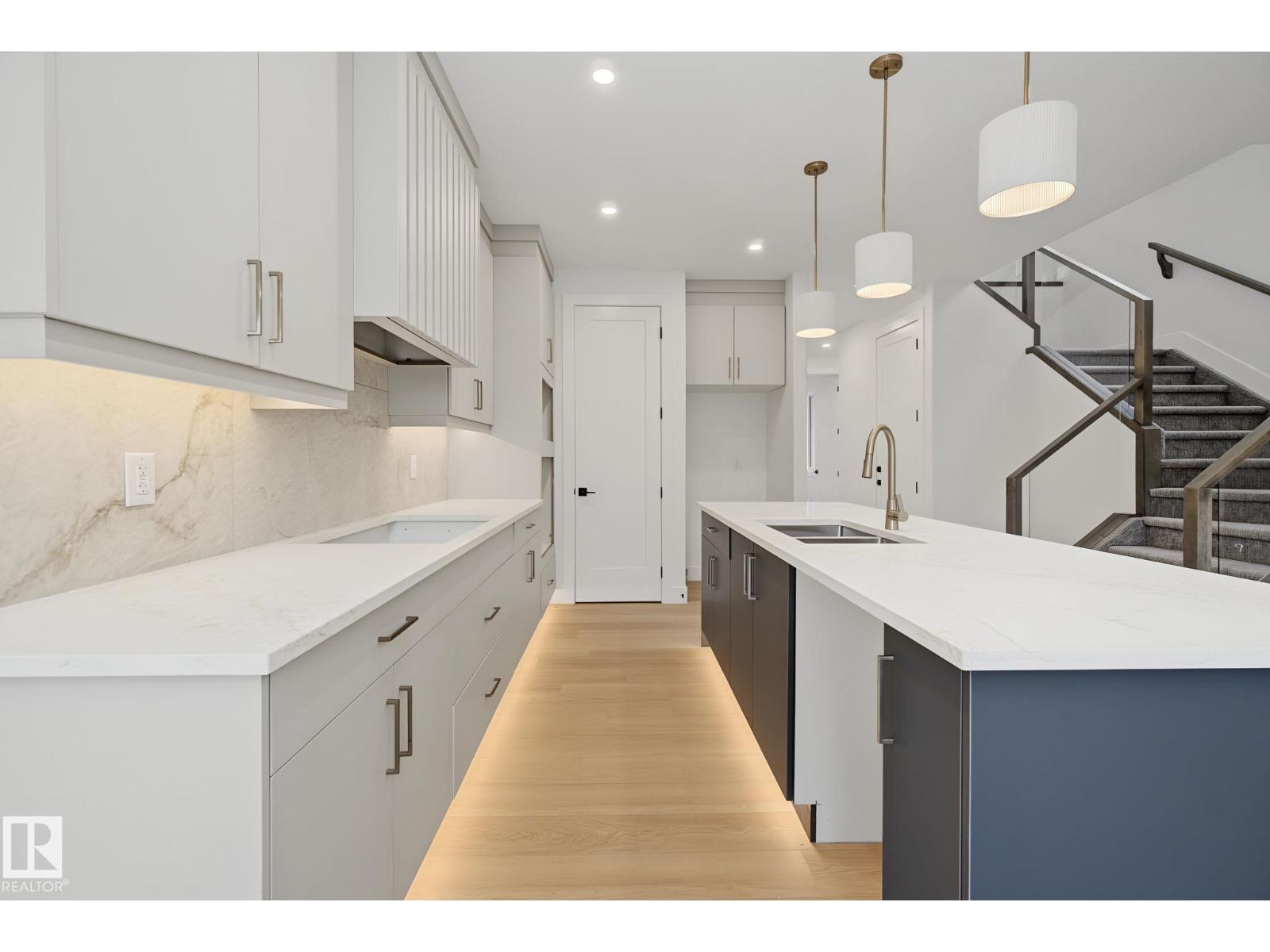10617 60A AV NW - 8
