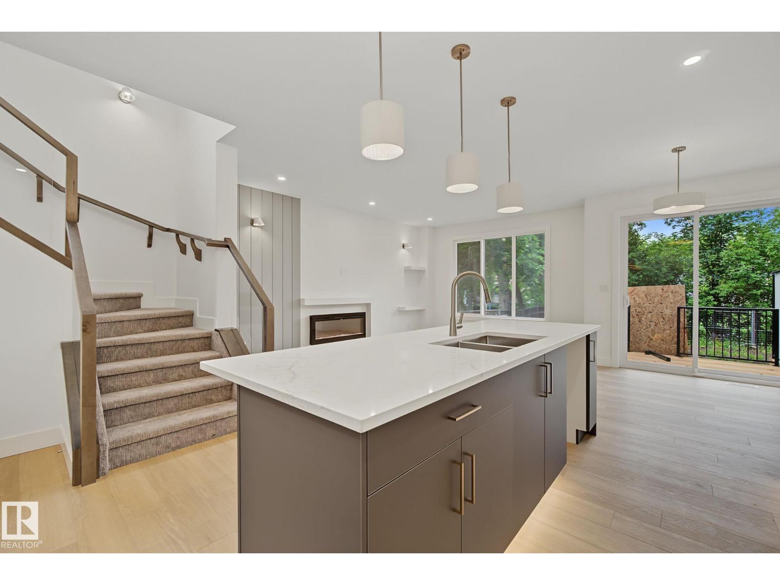 10617 60A AV NW - 9