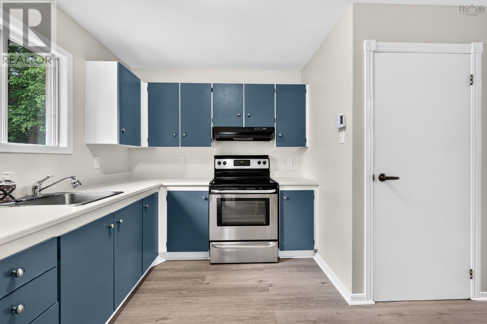 20 Greely Court - 16