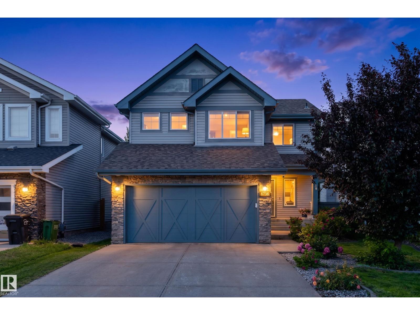 6736 19 AV SW - 1