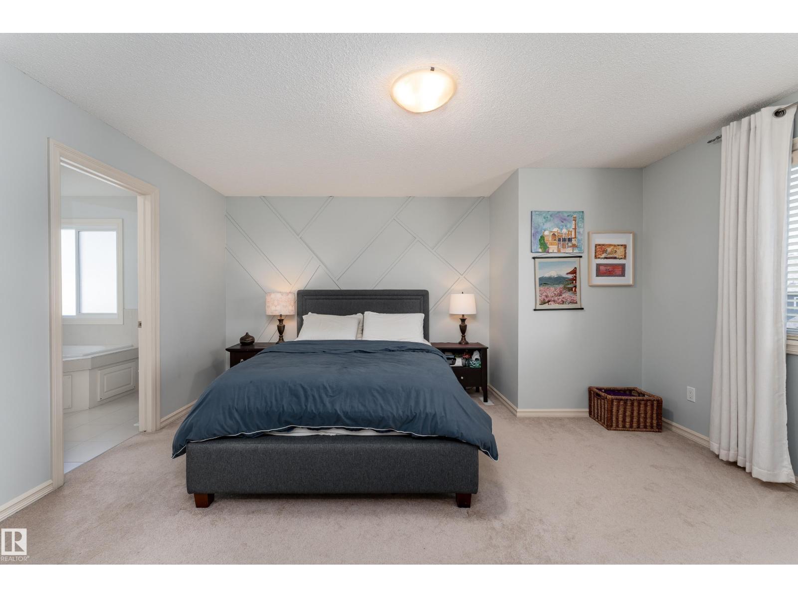 6736 19 AV SW - 28