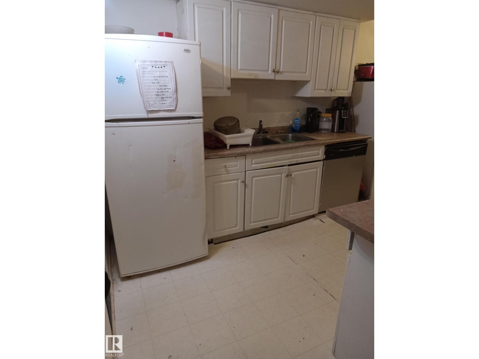 #313 2908 116A AV NW - 7