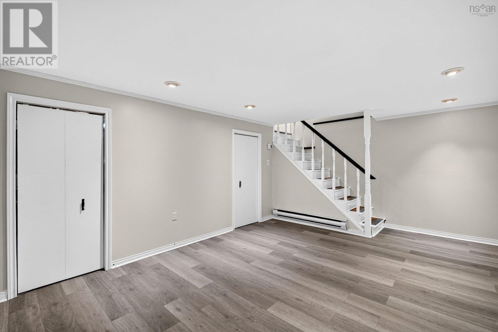 20 Greely Court - 37