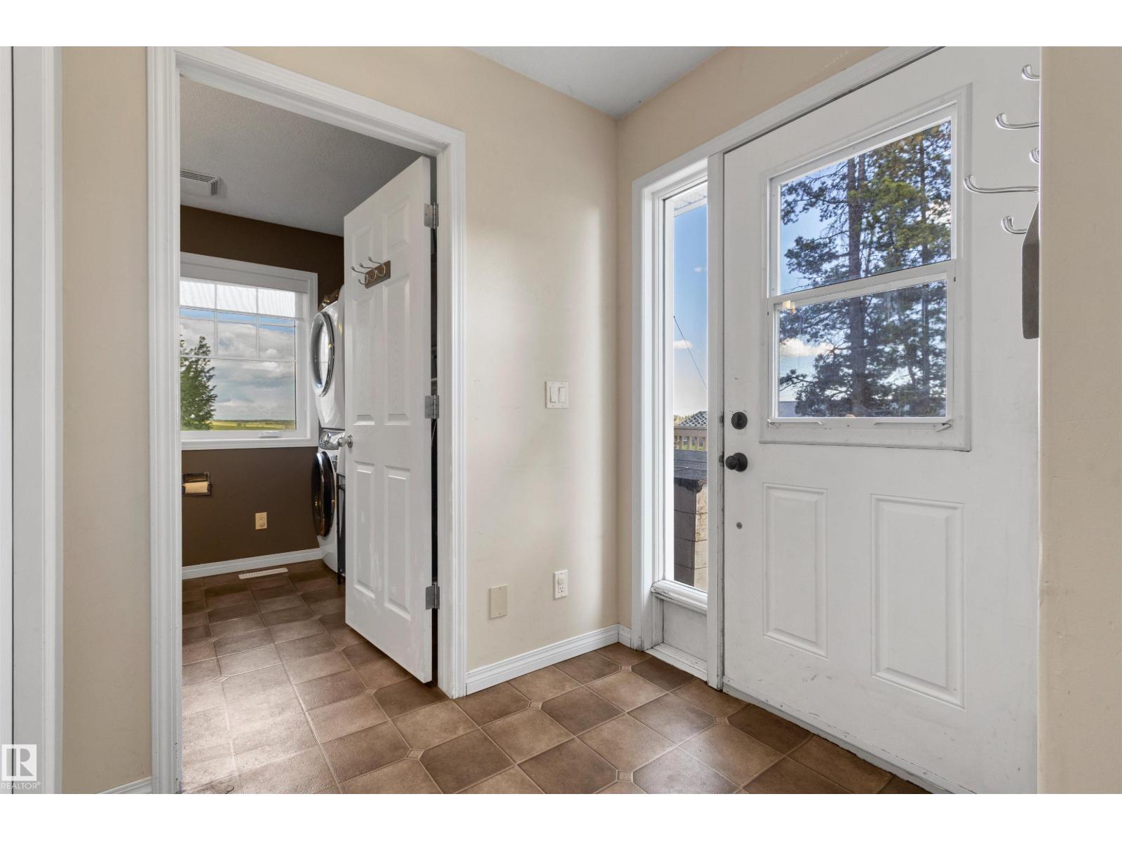 7017 TWP ROAD 514 - 23