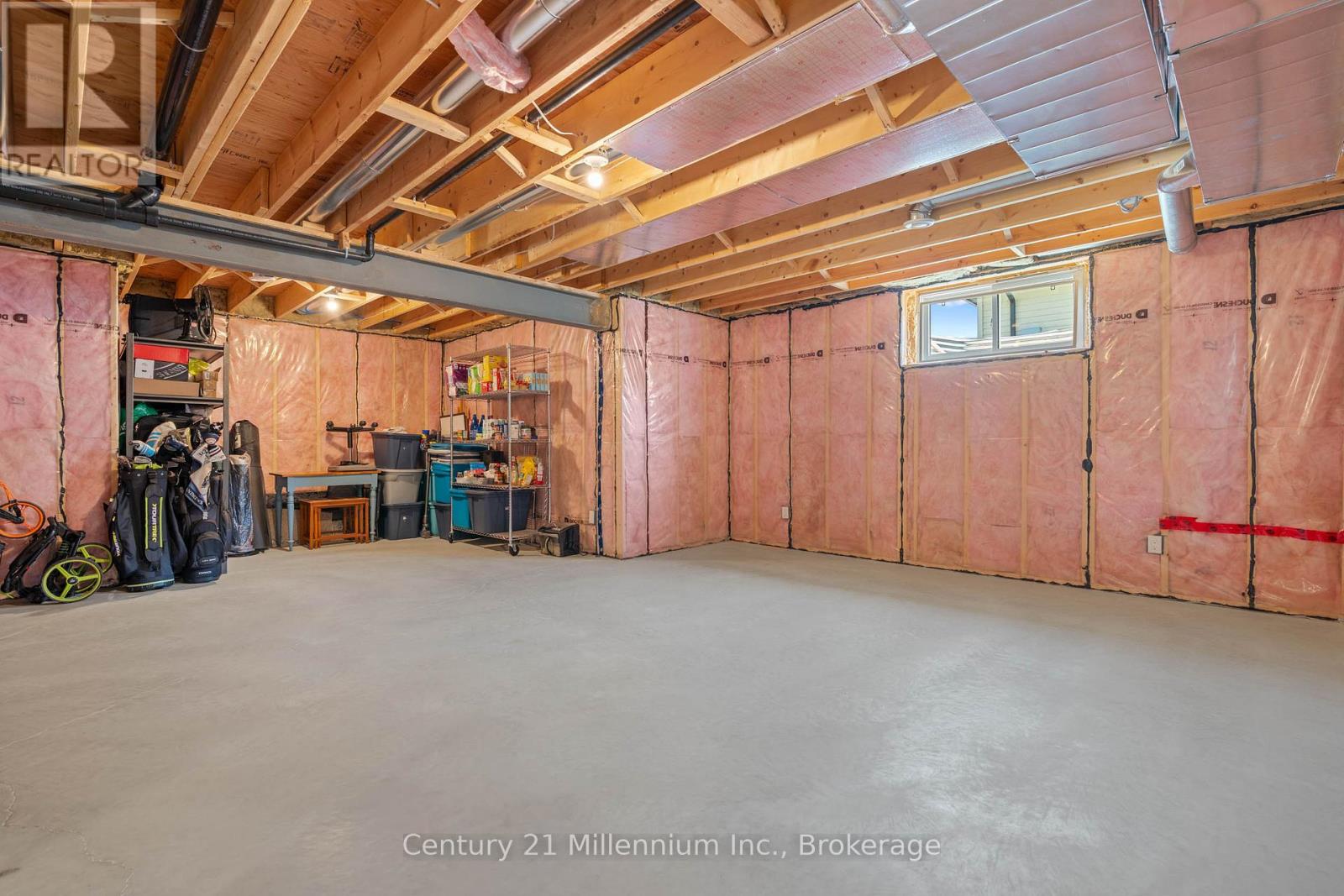 401 ALGOMA CRESCENT - 48
