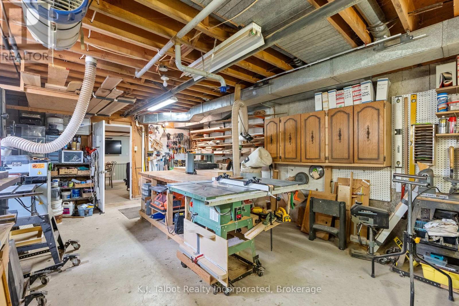 41342 WALTON ROAD - Image 24