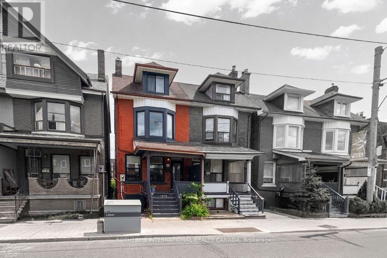 1213 COLLEGE STREET - 1