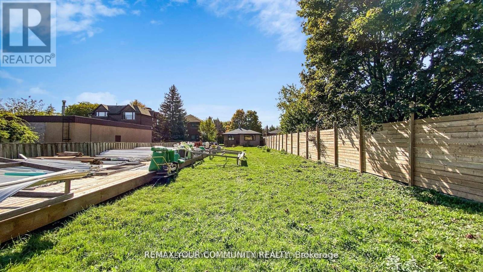 480 ELLERSLIE AVENUE - 24