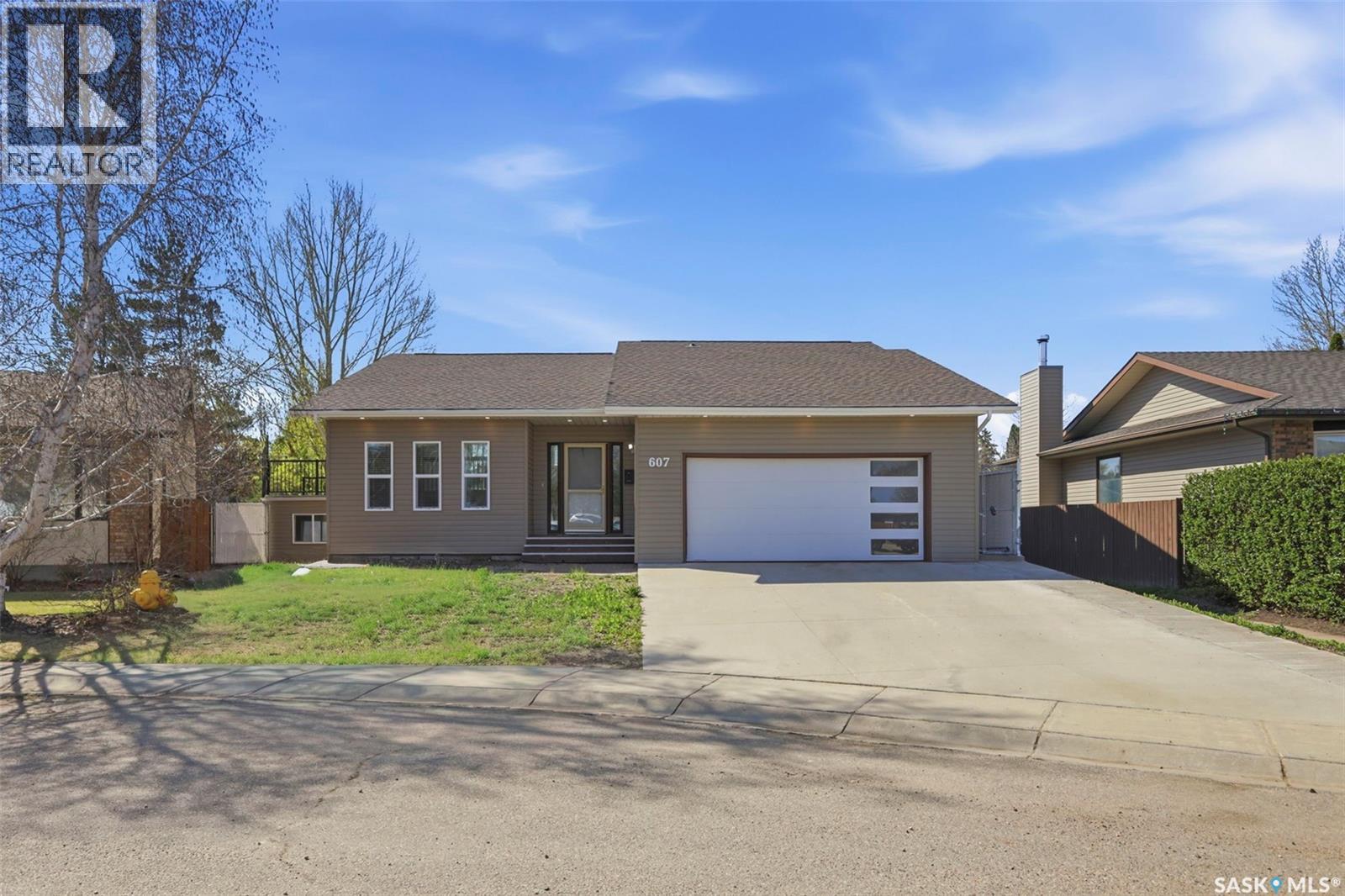 607 Addie CRESCENT - 1