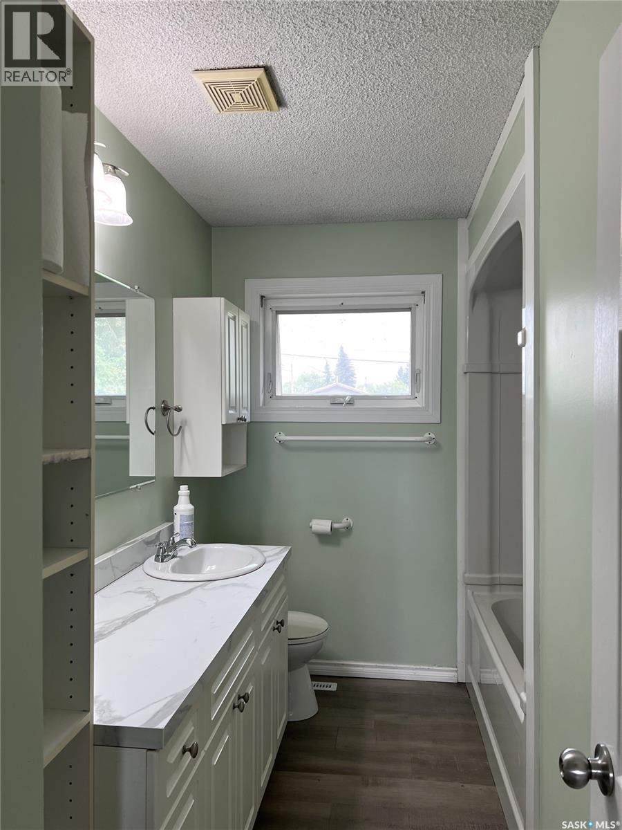 413 5th STREET W - 11